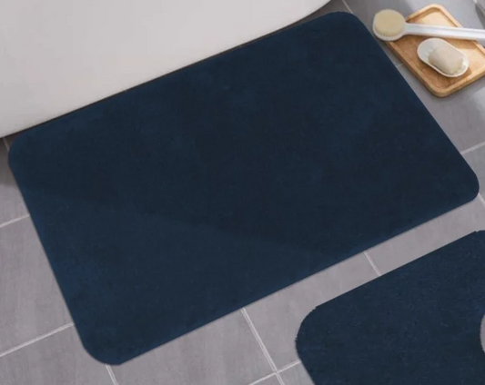 Queen Elizabeth - 18"x30" - Plush Microfiber Bath Mat - Navy