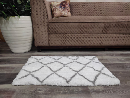 Leighton - 5'x7' Decor Rug - Black/White