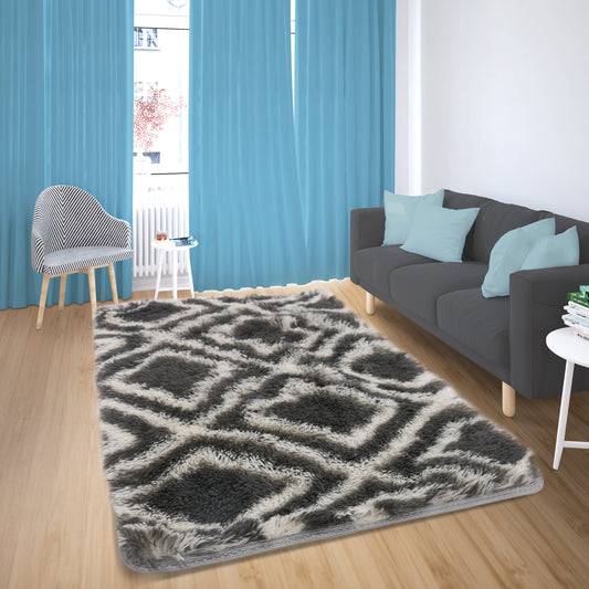 Rosa - 5'x7' Printed PV Fur Rug - Charcoal/White